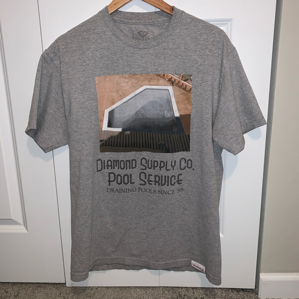 Gray Diamond Supply Co. short sleeve printed shirt